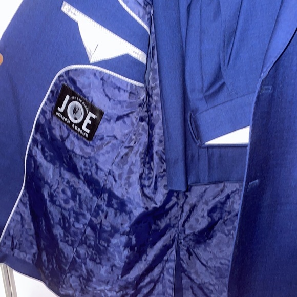 Joseph Abboud
Slim Fit Suit And dress pants - Picture 2 of 7